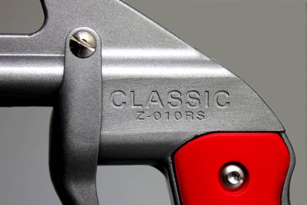 Primo piano di una parte della pistola di pulizia Tornador Z-014RS.