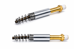 Zwei Tornador Mini RS Rotationssets mit Metallfedern.